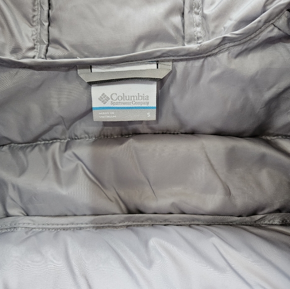 Coat - Picture 5 of 7